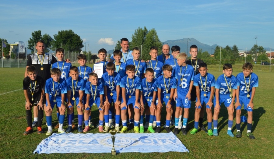 FOTO: FK Tuzla City pobjednik turnira za pretpionire